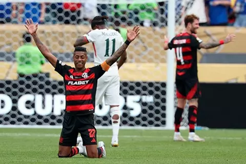 شارك بمونديال الأندية.. لاعب فلامنجو في مرمى المحاكمة بسبب التلاعب بنتائج المباريات